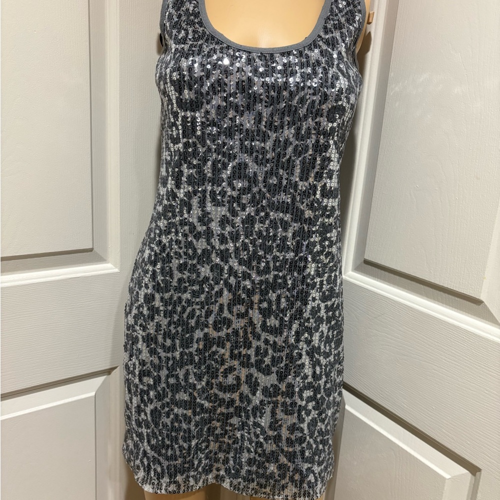 Charlotte Russe stretchy Sequin Leopard Print mini Dress - Gray size Small